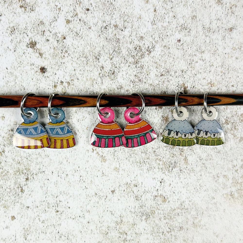 Knitting Stitch Markers in a Tin - Hats - KN29 - Emma Ball